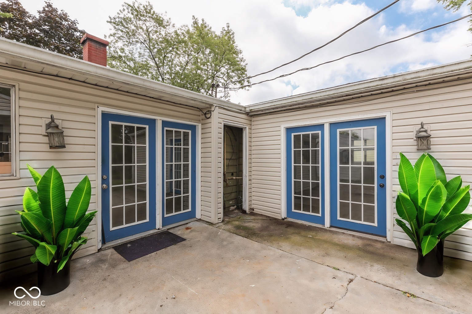 310 South Kenmore Road Indianapolis, IN 46219 - Photo 8 of 49 Gallery Image 8