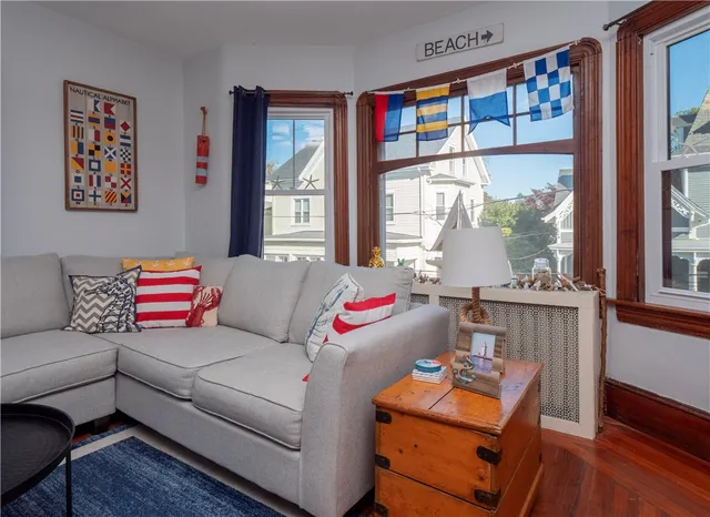 $675,000 | 4 Newport Avenue, Unit B2, Newport, RI 02840