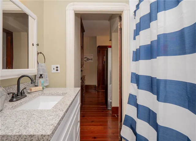 $675,000 | 4 Newport Avenue, Unit B2, Newport, RI 02840