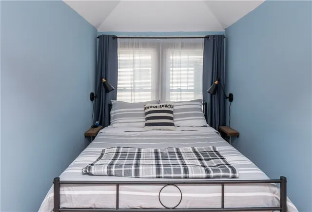 $675,000 | 4 Newport Avenue, Unit B2, Newport, RI 02840