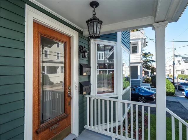 $675,000 | 4 Newport Avenue, Unit B2, Newport, RI 02840