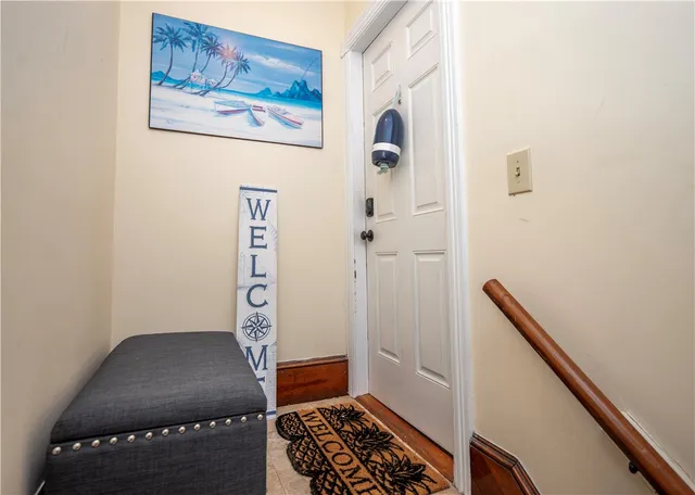 $675,000 | 4 Newport Avenue, Unit B2, Newport, RI 02840