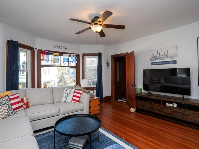 $675,000 | 4 Newport Avenue, Unit B2, Newport, RI 02840