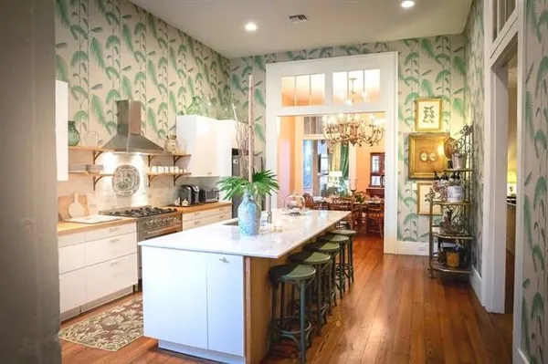 $7,000 | 2028 Magazine Street, New Orleans, LA 70130