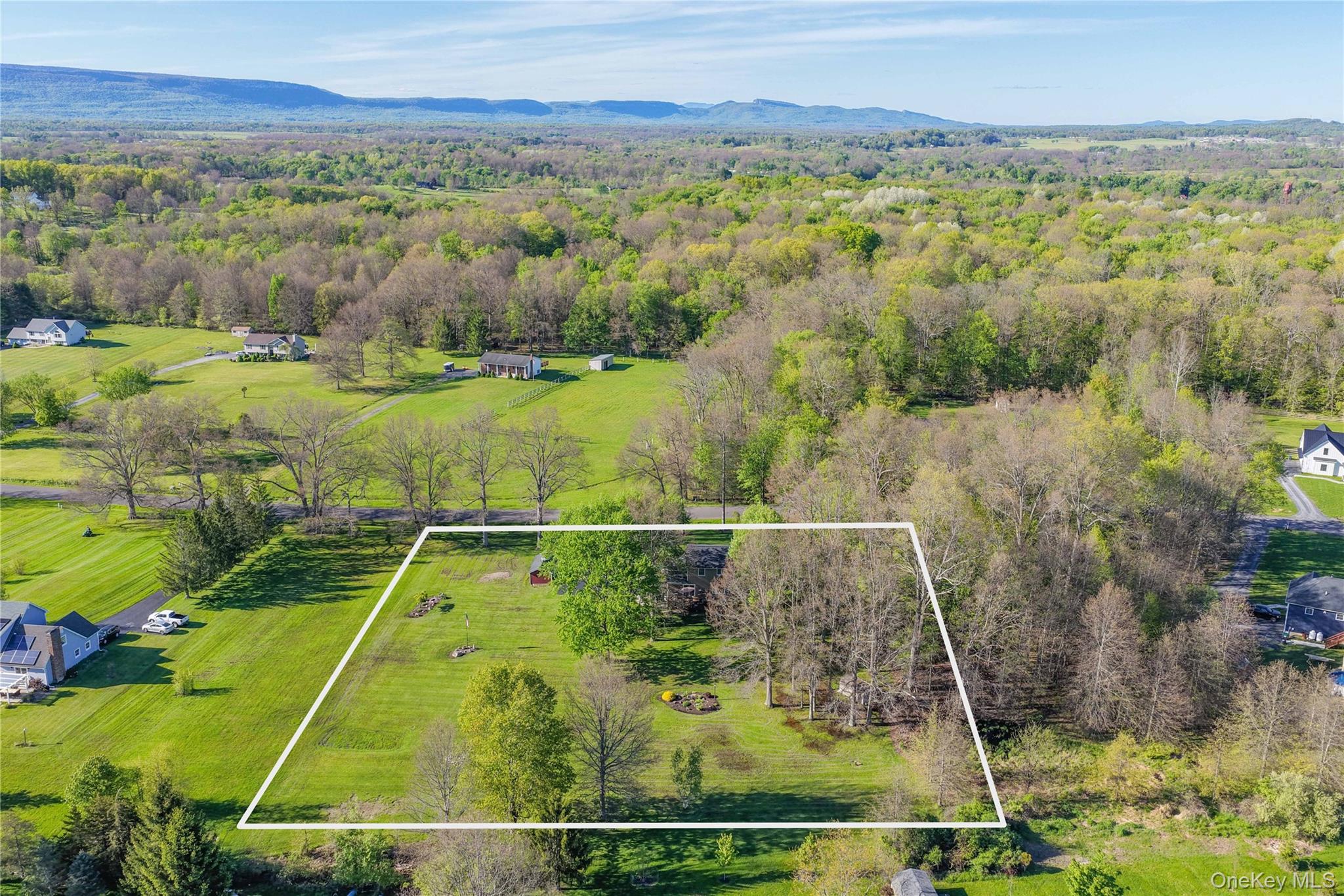36 River Glen Road Wallkill, NY 12589 - Photo 46 of 47 a view of an outdoor space
