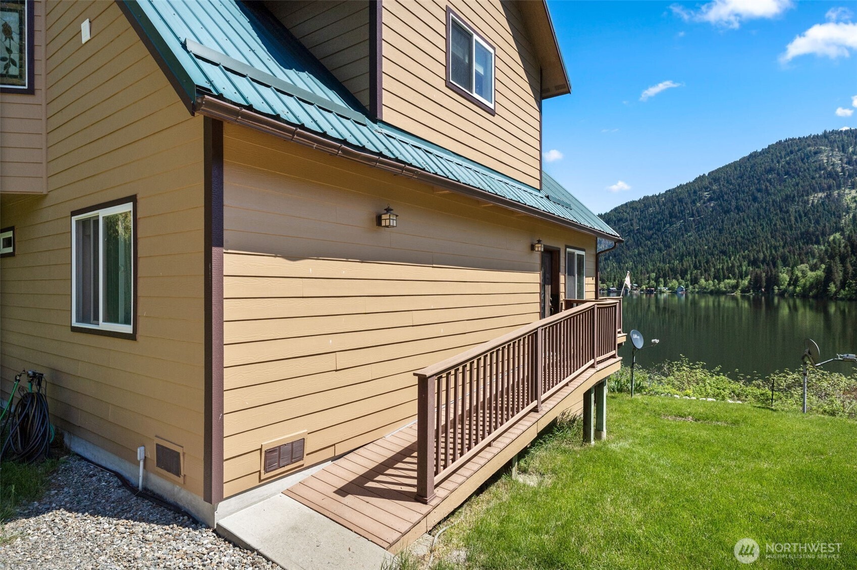 2876 Deep Lake South Shore Road Colville, WA 99114 - Photo 5 of 38 Gallery Image 5