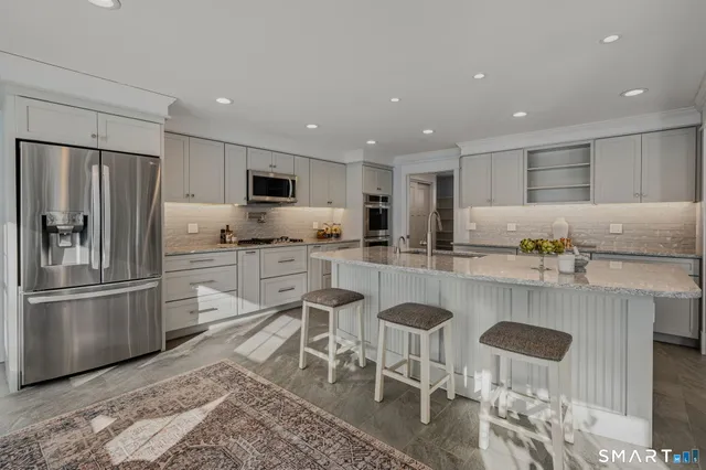 $849,000 | 16 Coult Lane, Old Lyme, CT 06371