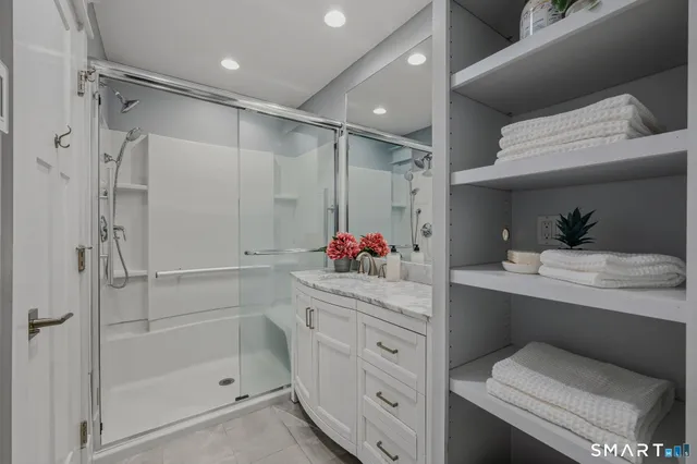 $849,000 | 16 Coult Lane, Old Lyme, CT 06371