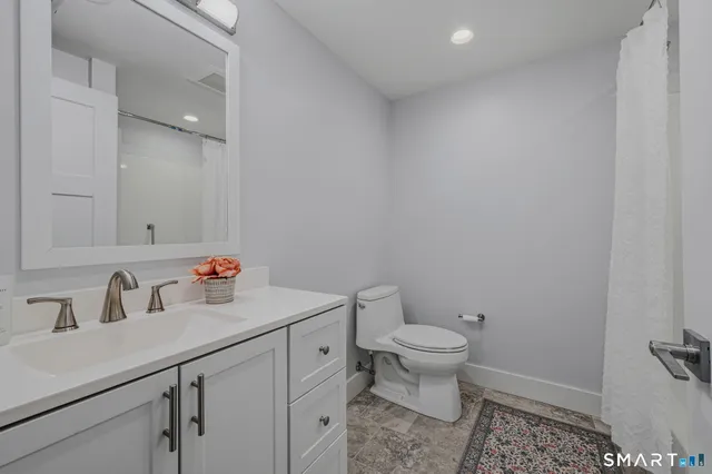 $849,000 | 16 Coult Lane, Old Lyme, CT 06371