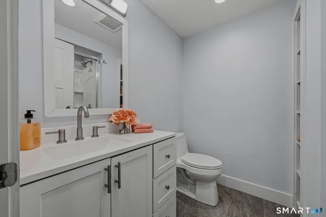 $849,000 | 16 Coult Lane, Old Lyme, CT 06371