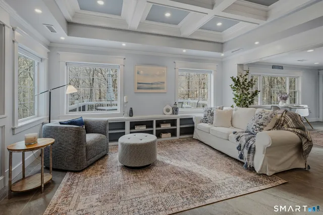 $849,000 | 16 Coult Lane, Old Lyme, CT 06371