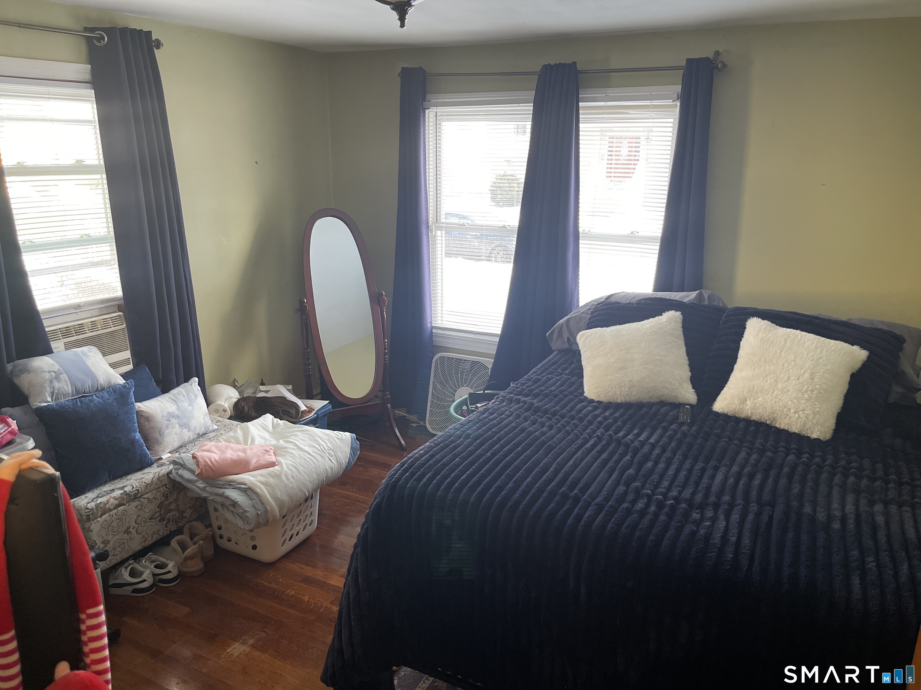 52 Bennett Avenue Waterbury, CT 06708 - Photo 21 of 36 a bedroom with bed and a window