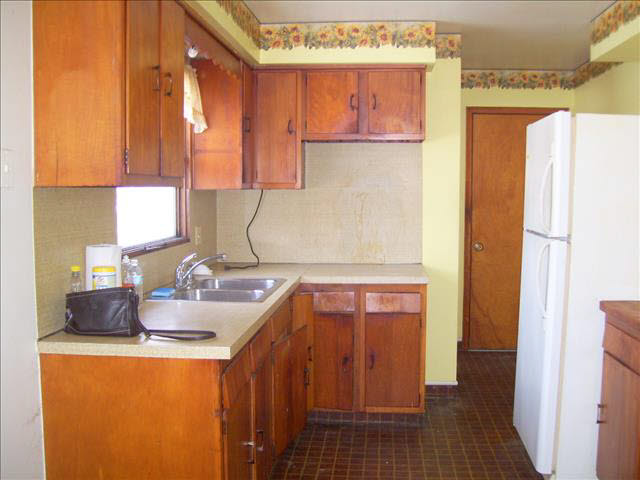 2755 East Creek Road Carleton, MI 48117 - Photo 3 of 17 20389915-2.JPG