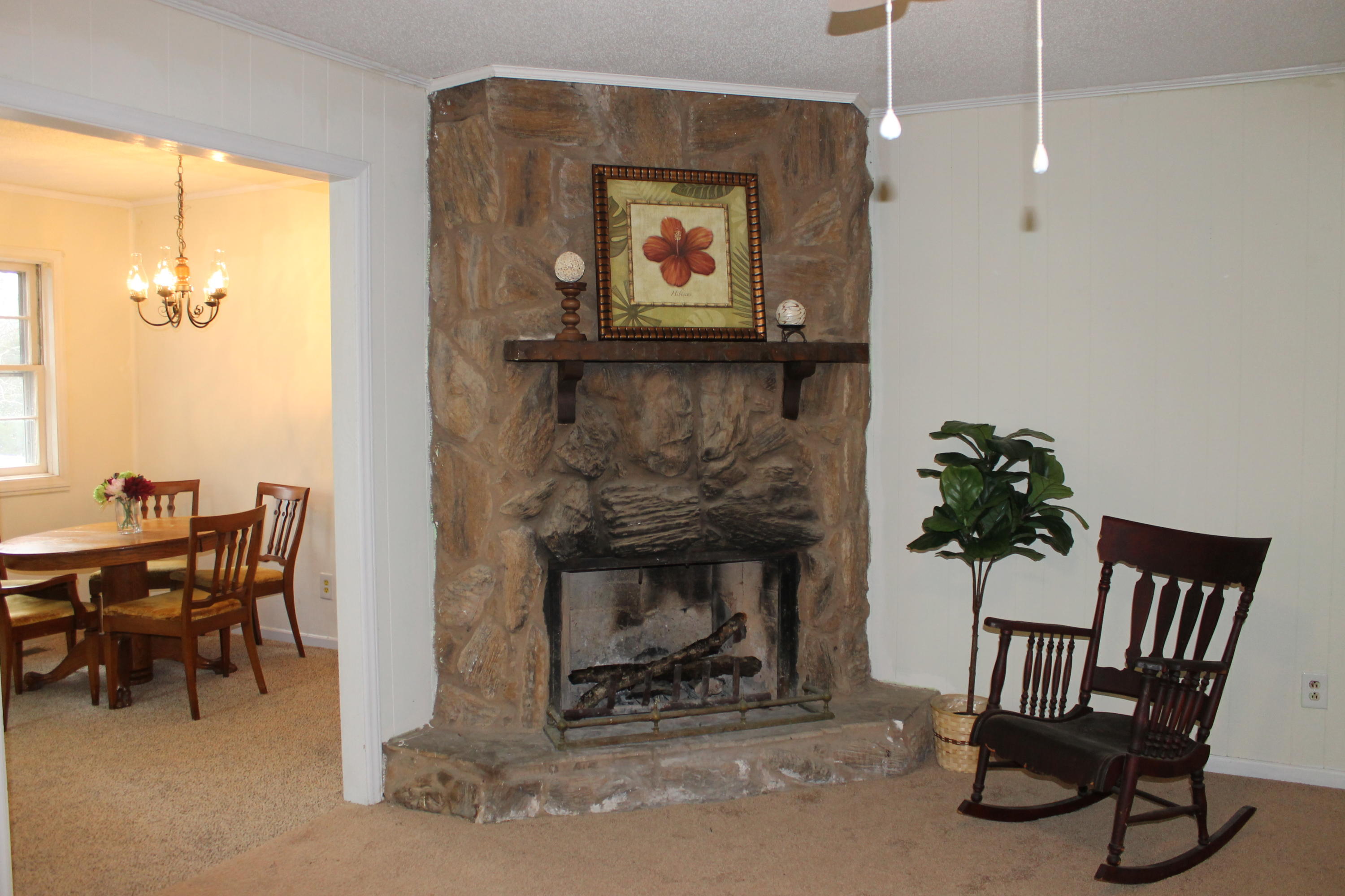 949 Thomas Street Rockingham, NC 28379 - Photo 3 of 27 IMG_2523