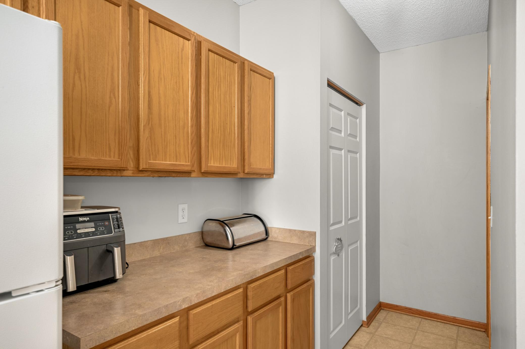 656 Cobblestone Way Shakopee, MN 55379 - Photo 11 of 20