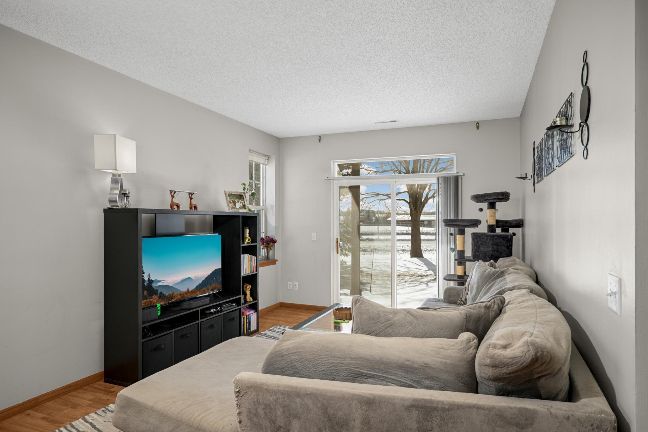 656 Cobblestone Way Shakopee, MN 55379 - Photo 5 of 20