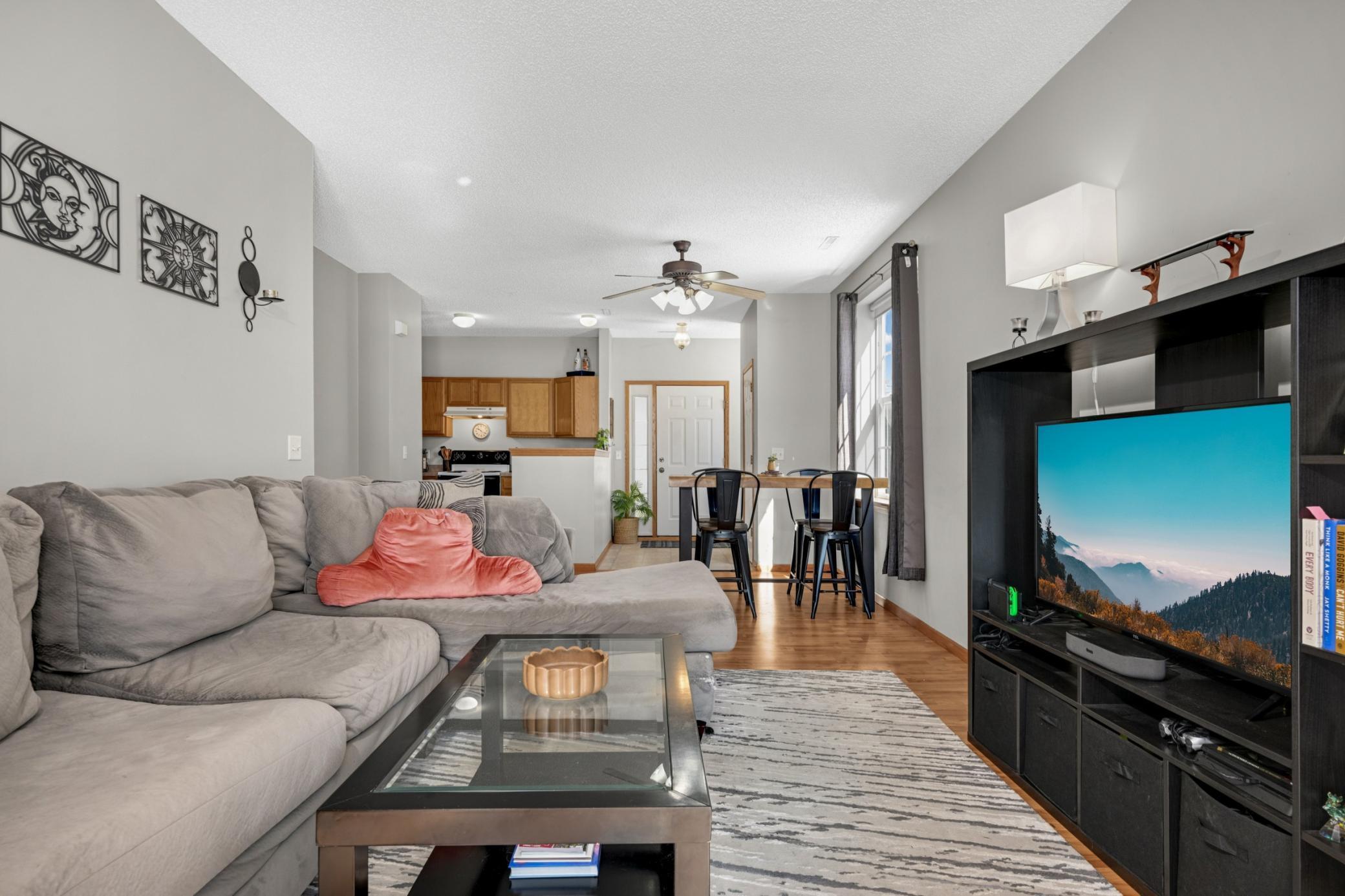 656 Cobblestone Way Shakopee, MN 55379 - Photo 6 of 20