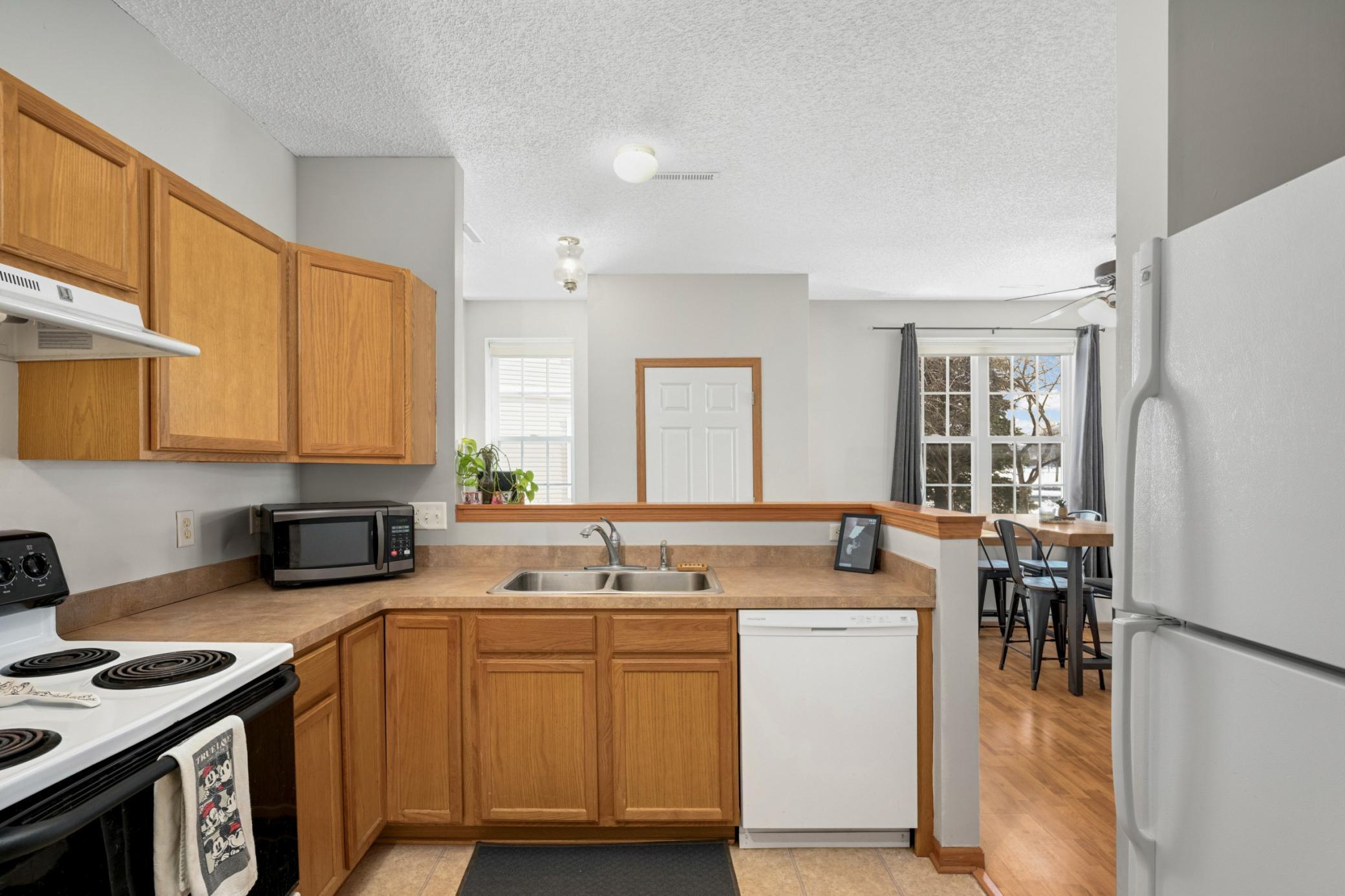 656 Cobblestone Way Shakopee, MN 55379 - Photo 8 of 20