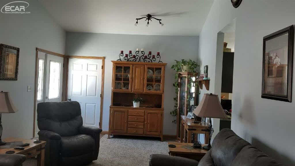 10495 Seymour Road Montrose, MI 48457 - Photo 8 of 21 Gallery Image 8