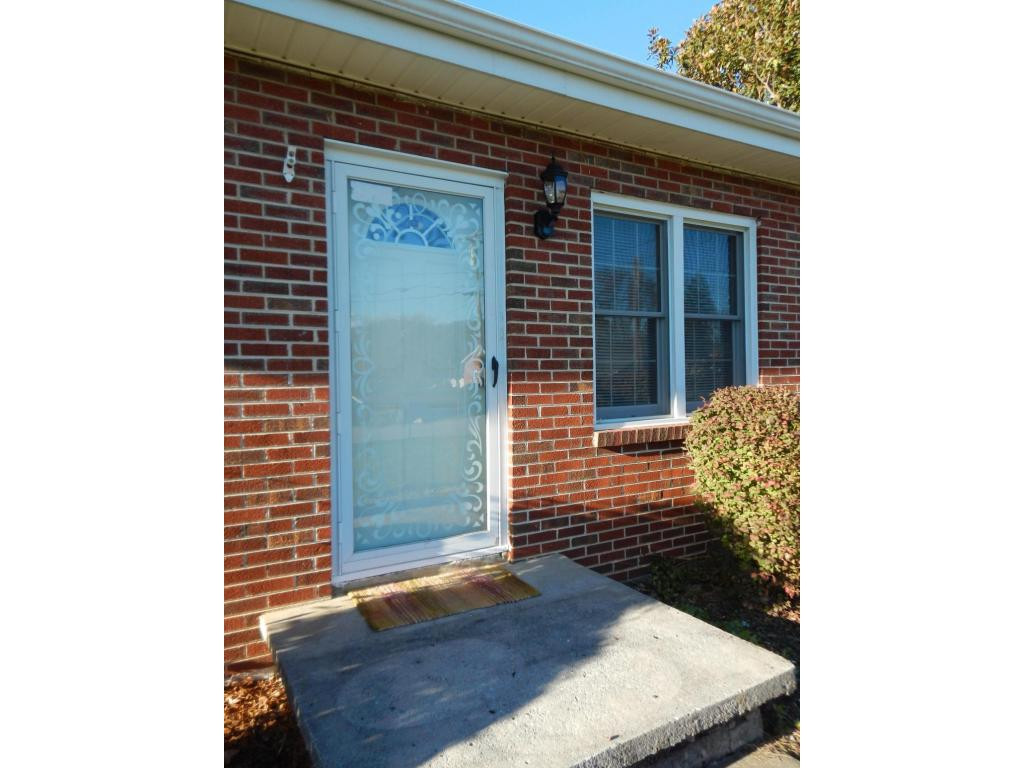 500 Lynfield Road Bristol, TN 37620 - Photo 3 of 18 Photo 3