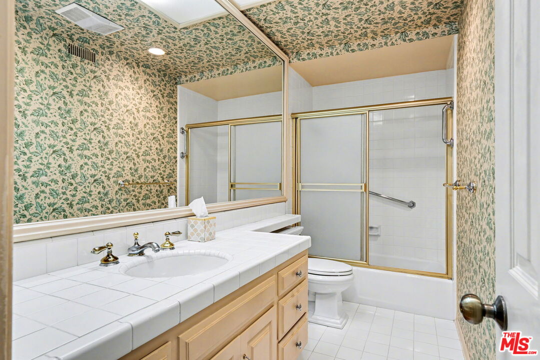 12386 Ridge Circle Los Angeles, CA 90049 - Photo 51 of 65