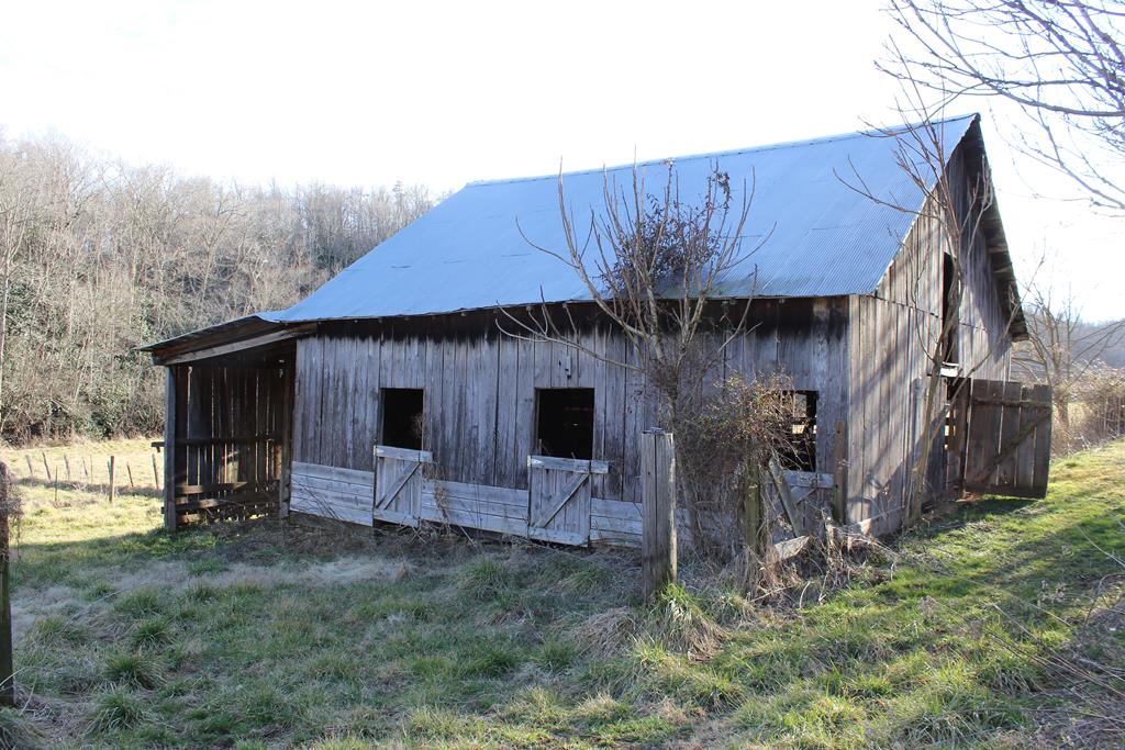 5018 Spring Road Patrick Springs, VA 24133 - Photo 17 of 21 Gallery Image 17