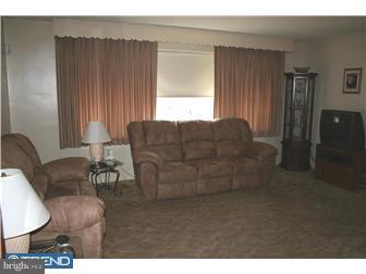 2714 Axe Factory Road Philadelphia, PA 19152 - Photo 3 of 12 Gallery Image 3
