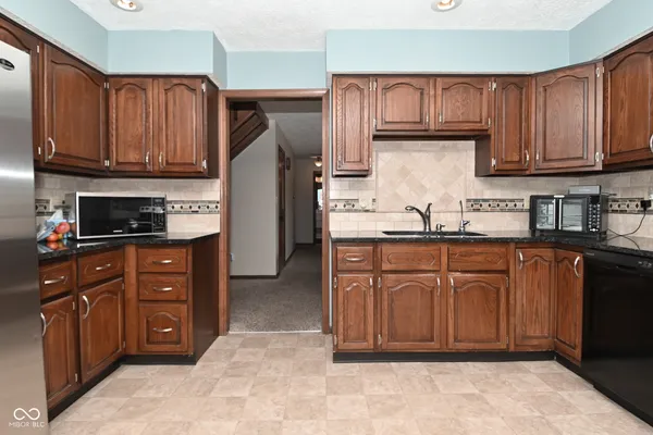 $374,000 | 537 Wayside Court, Plainfield, IN 46168