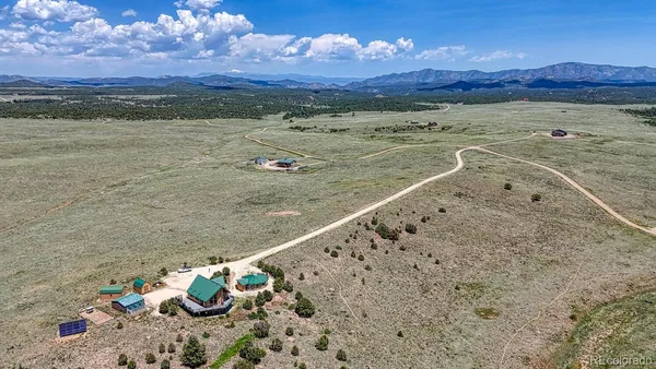 $999,000 | 895 Acorn Road, Cotopaxi, CO 81223