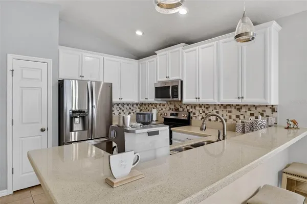 $360,000 | 442 Kestrel Drive, Groveland, FL 34736