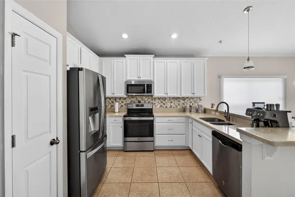 $360,000 | 442 Kestrel Drive, Groveland, FL 34736