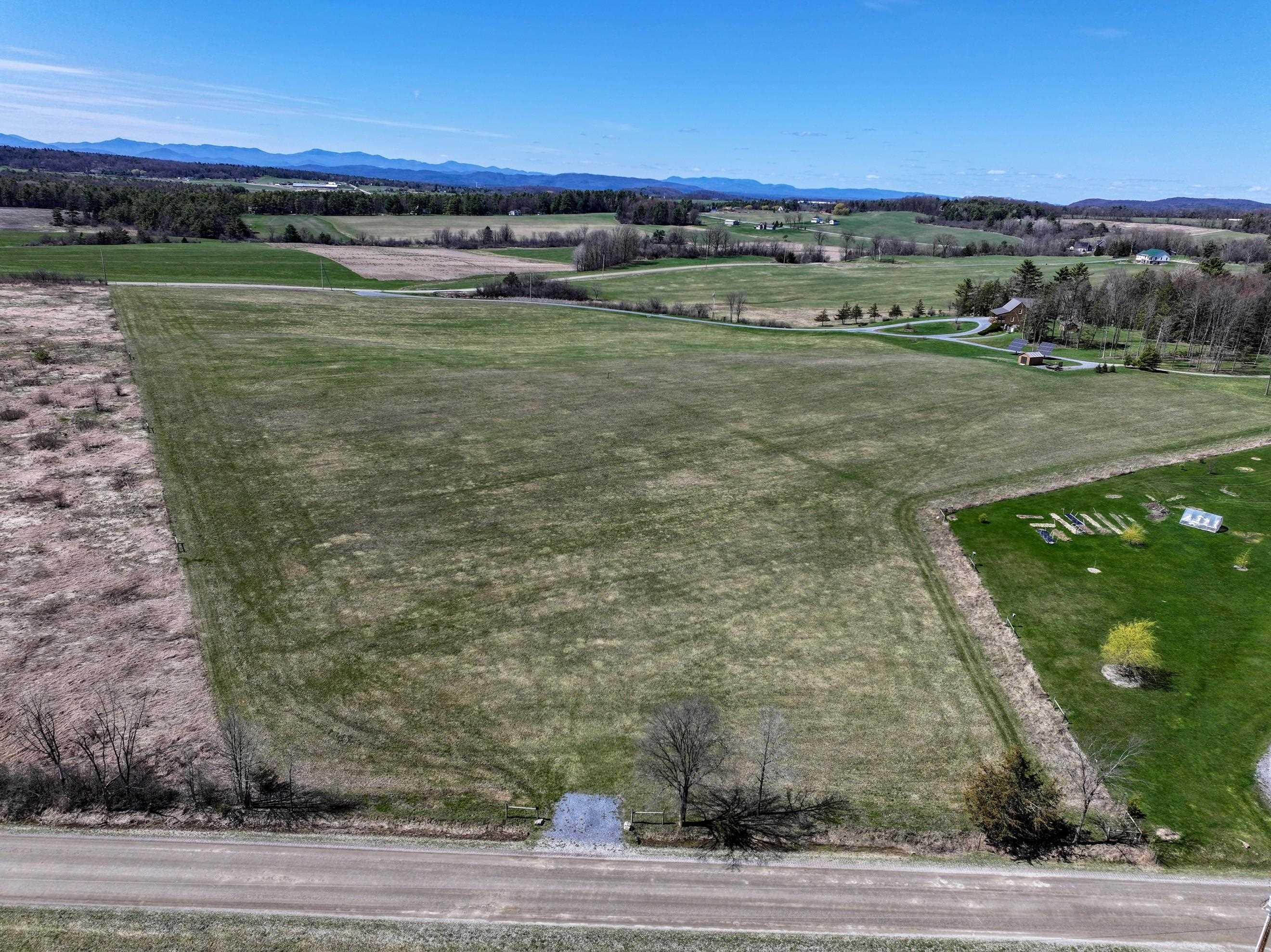 1349 Lime Kiln Road New Haven, VT 05472 - Photo 4 of 9