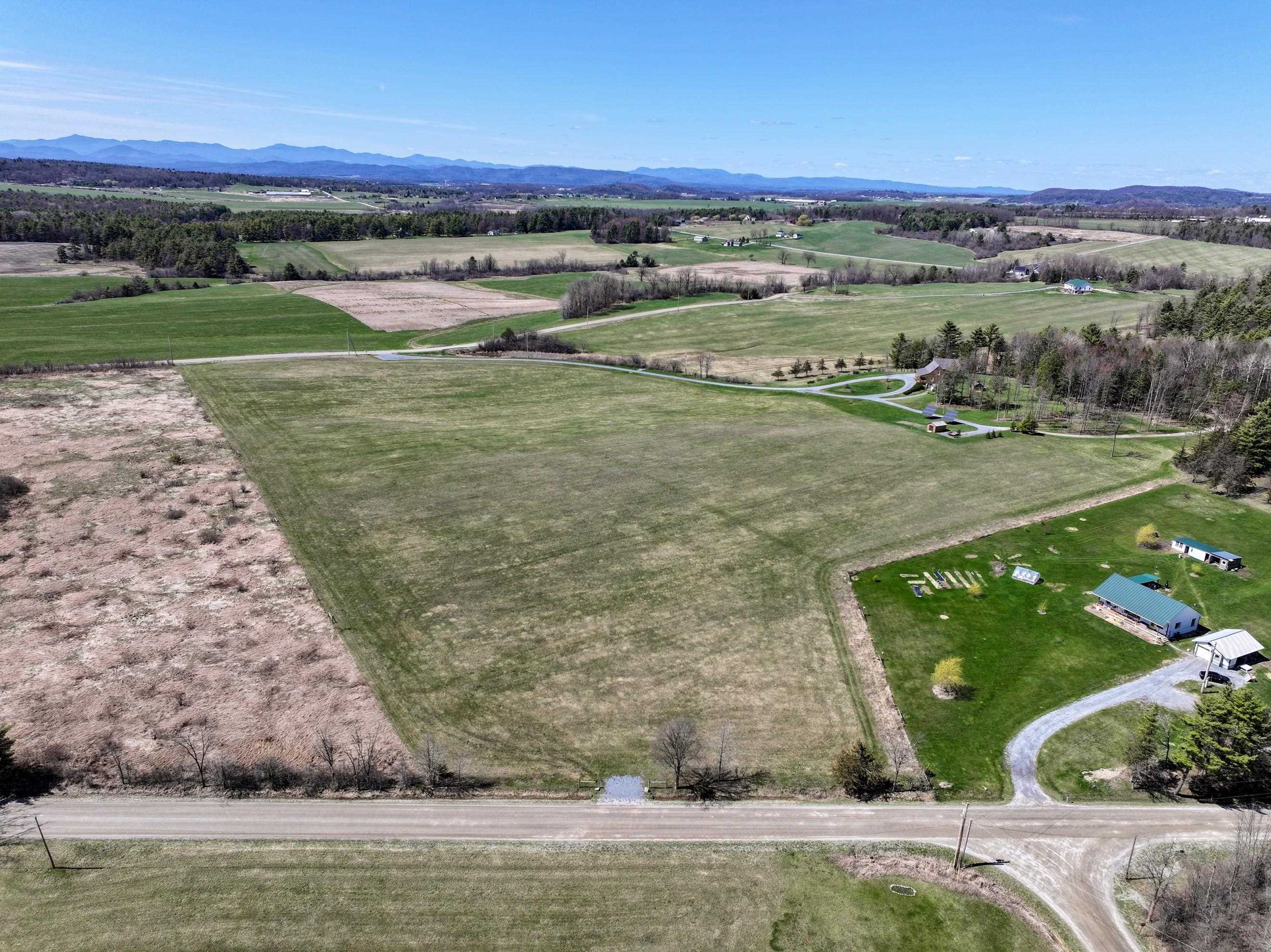 1349 Lime Kiln Road New Haven, VT 05472 - Photo 5 of 9