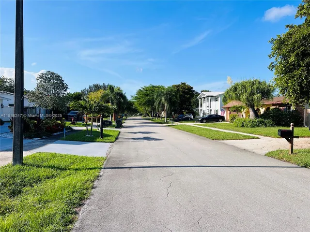 $325,000 | 641 Northwest 42nd Avenue, Coconut Creek, FL 33066
