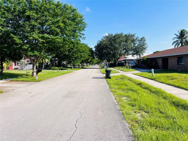 $325,000 | 641 Northwest 42nd Avenue, Coconut Creek, FL 33066