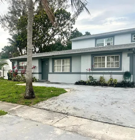 $1,800 | 580 Tallulah Road, Lake Worth, FL 33462