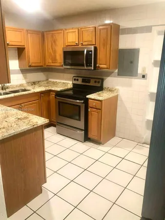 $1,800 | 580 Tallulah Road, Lake Worth, FL 33462