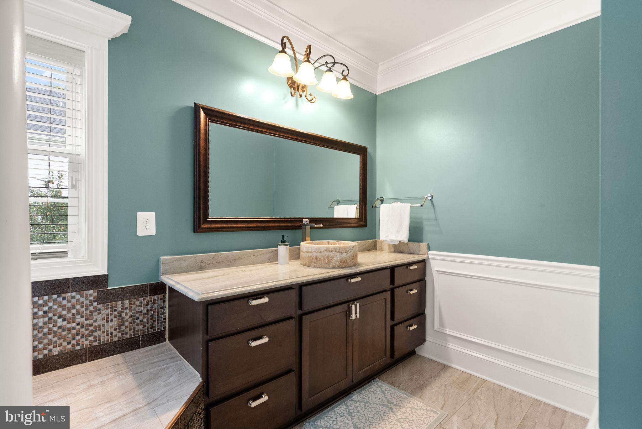 9917 Colony Road Fairfax, VA 22030 - Photo 35 of 70 Gallery Image 35