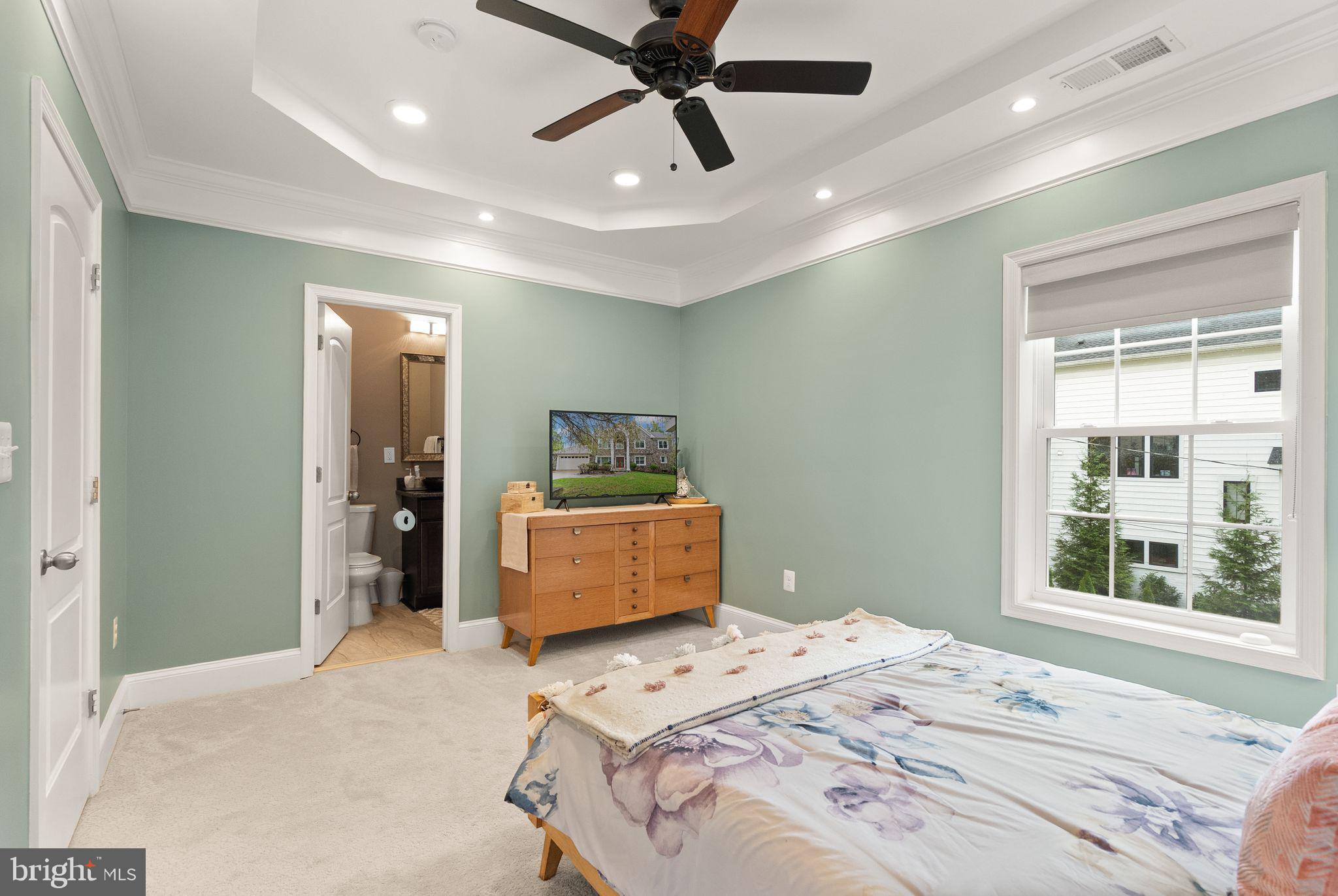 9917 Colony Road Fairfax, VA 22030 - Photo 47 of 70 Gallery Image 47