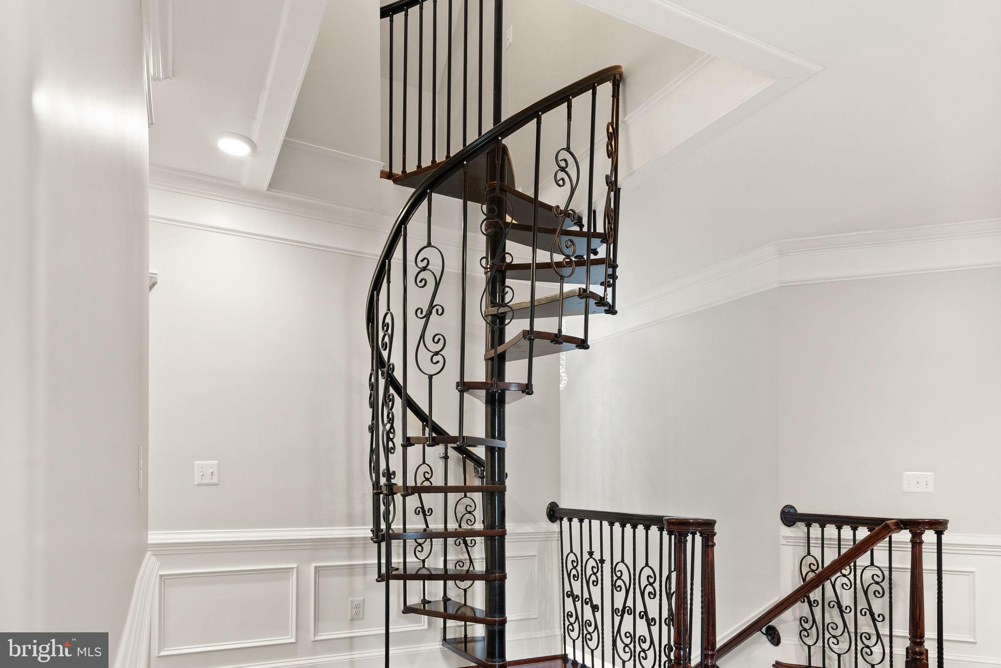9917 Colony Road Fairfax, VA 22030 - Photo 50 of 70 Gallery Image 50