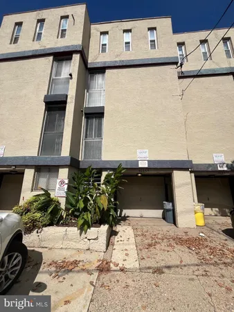 $3,200 | 4035 1/2 Baltimore Avenue, Philadelphia, PA 19104