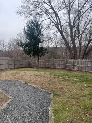 $1,500 | 32 Main Street, Unit 3, Simsbury, CT 06081