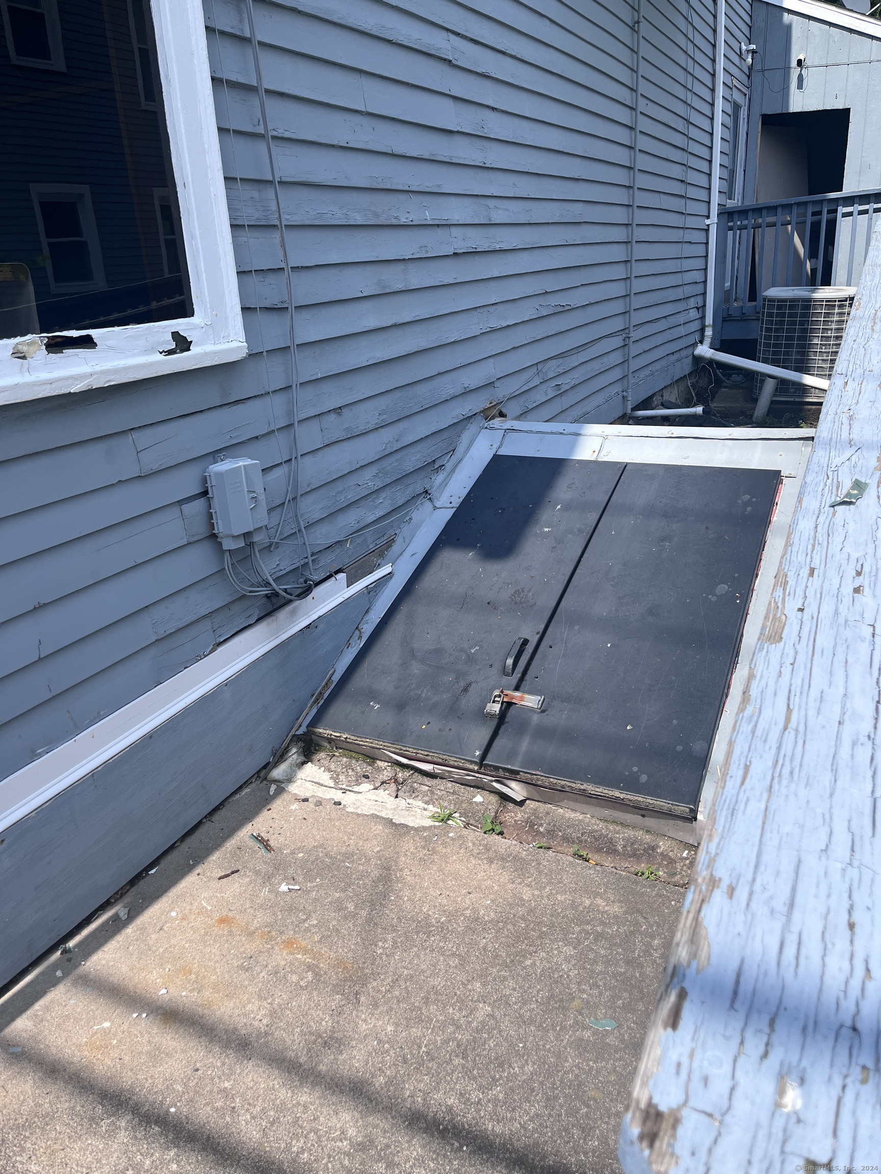 32 Main Street, Unit 3 Simsbury, CT 06081 - Photo 14 of 18 Hutch to shared laundry