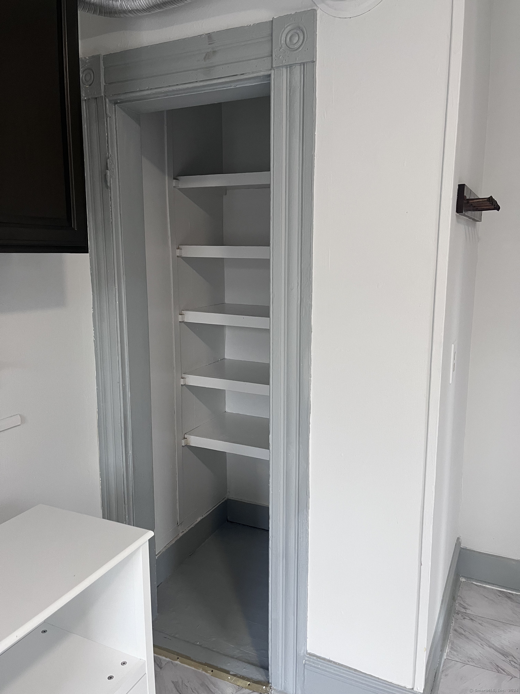 32 Main Street, Unit 3 Simsbury, CT 06081 - Photo 4 of 18