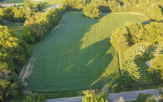 $1,285,605 | 0 South 3rd Street, Troy, MO 63379