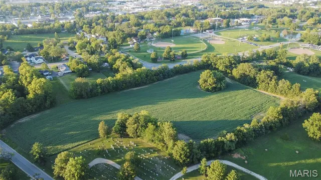 $1,285,605 | 0 South 3rd Street, Troy, MO 63379