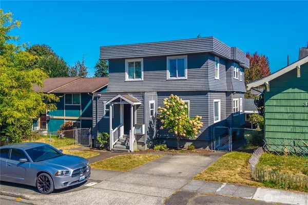 $775,000 | 3827 South K Street, Tacoma, WA 98418
