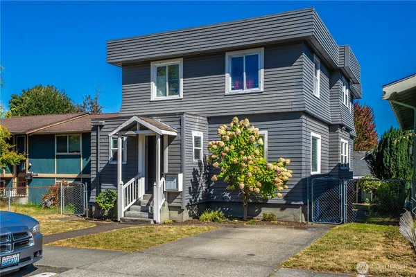 $775,000 | 3827 South K Street, Tacoma, WA 98418