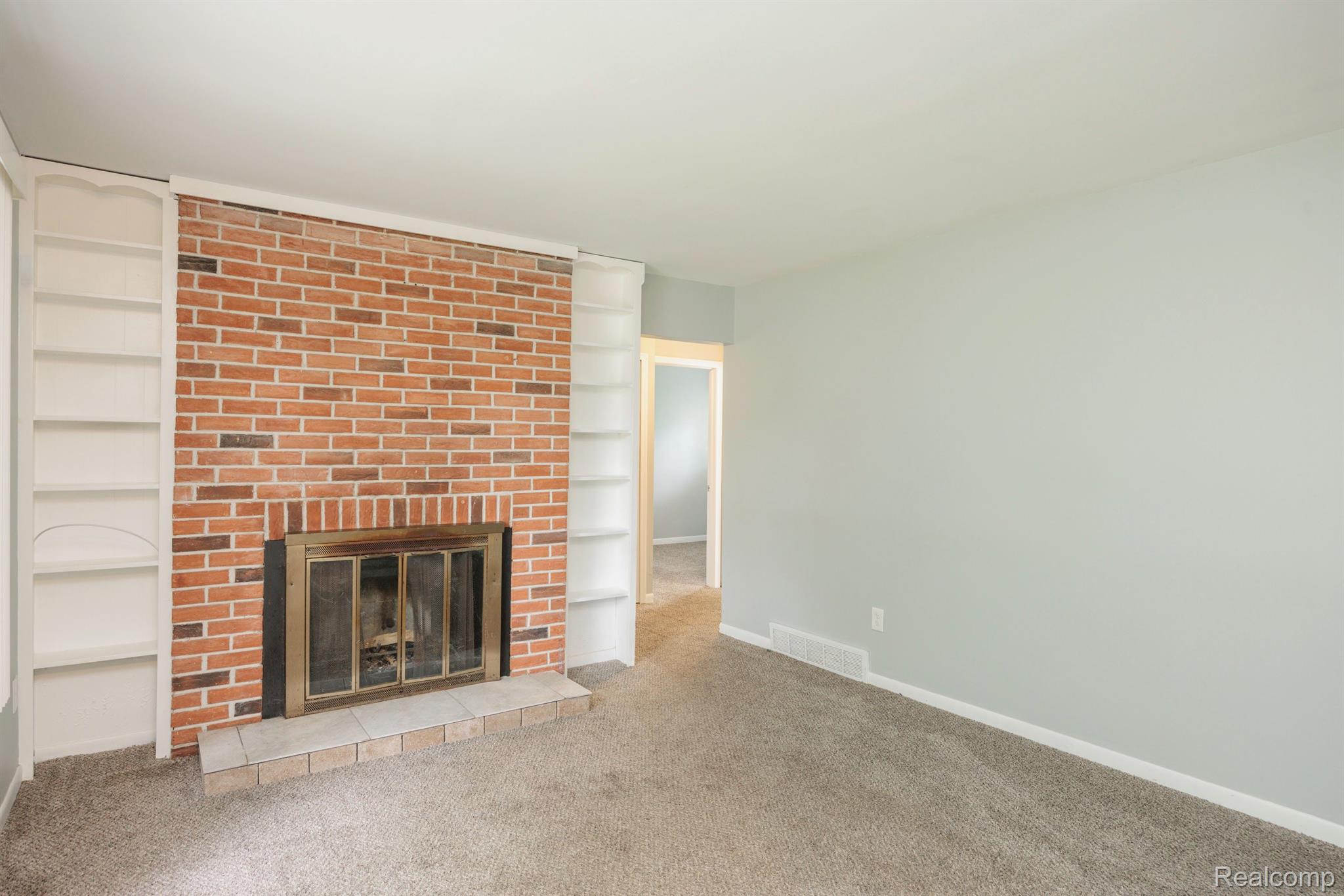 35247 Wick Road Romulus, MI 48174 - Photo 4 of 34 Gallery Image 4