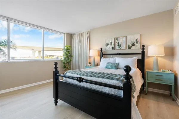 $360,000 | 100 Pierce Street, Unit 210, Clearwater, FL 33756